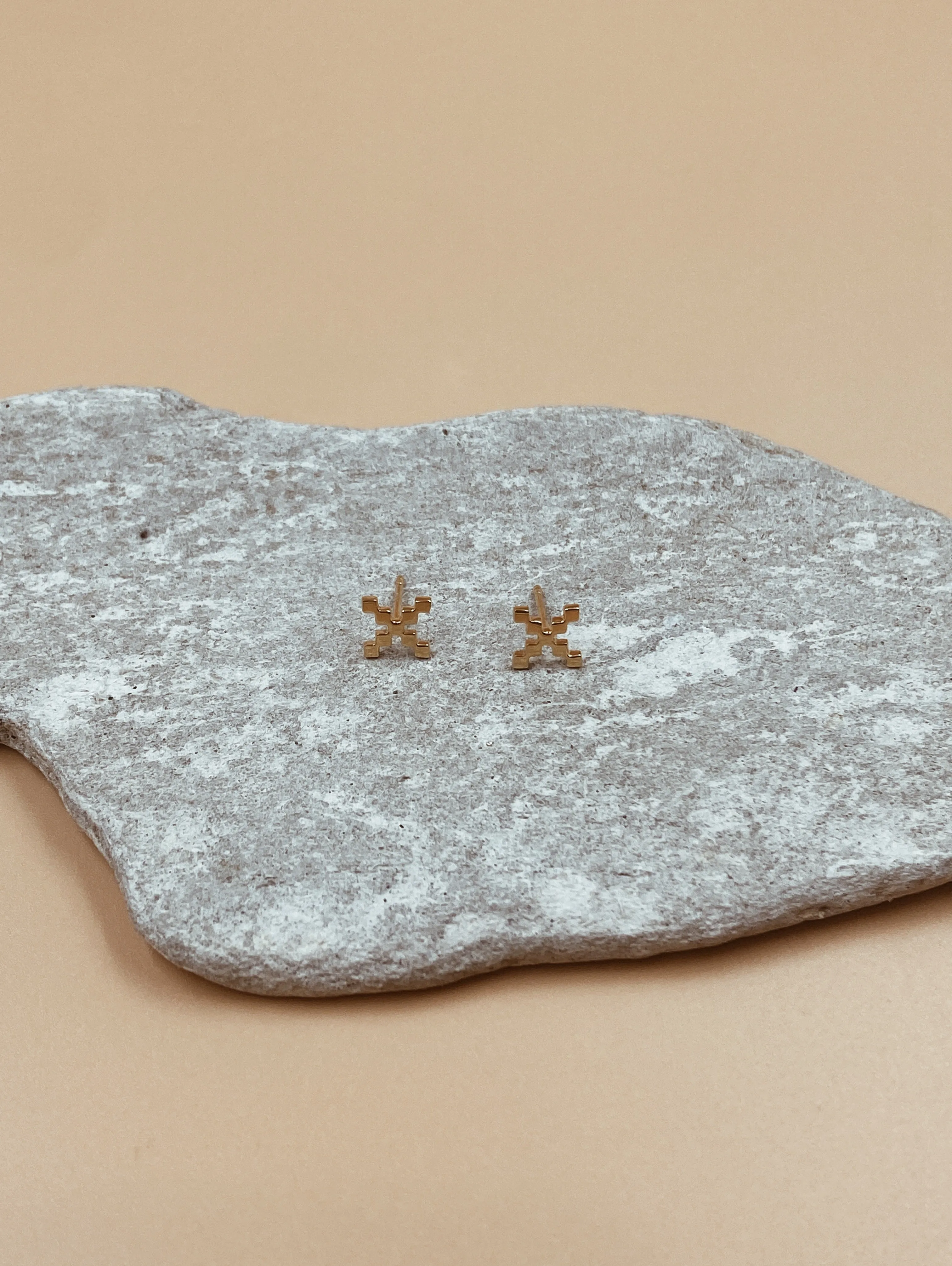 01 Butti Geometric Studs | 18kt Solid Gold