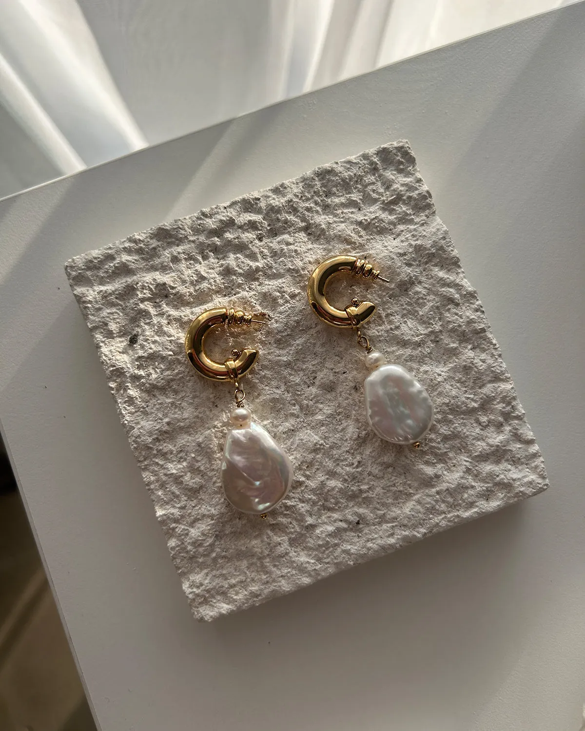 BAROQUE PEARL EARRINGS