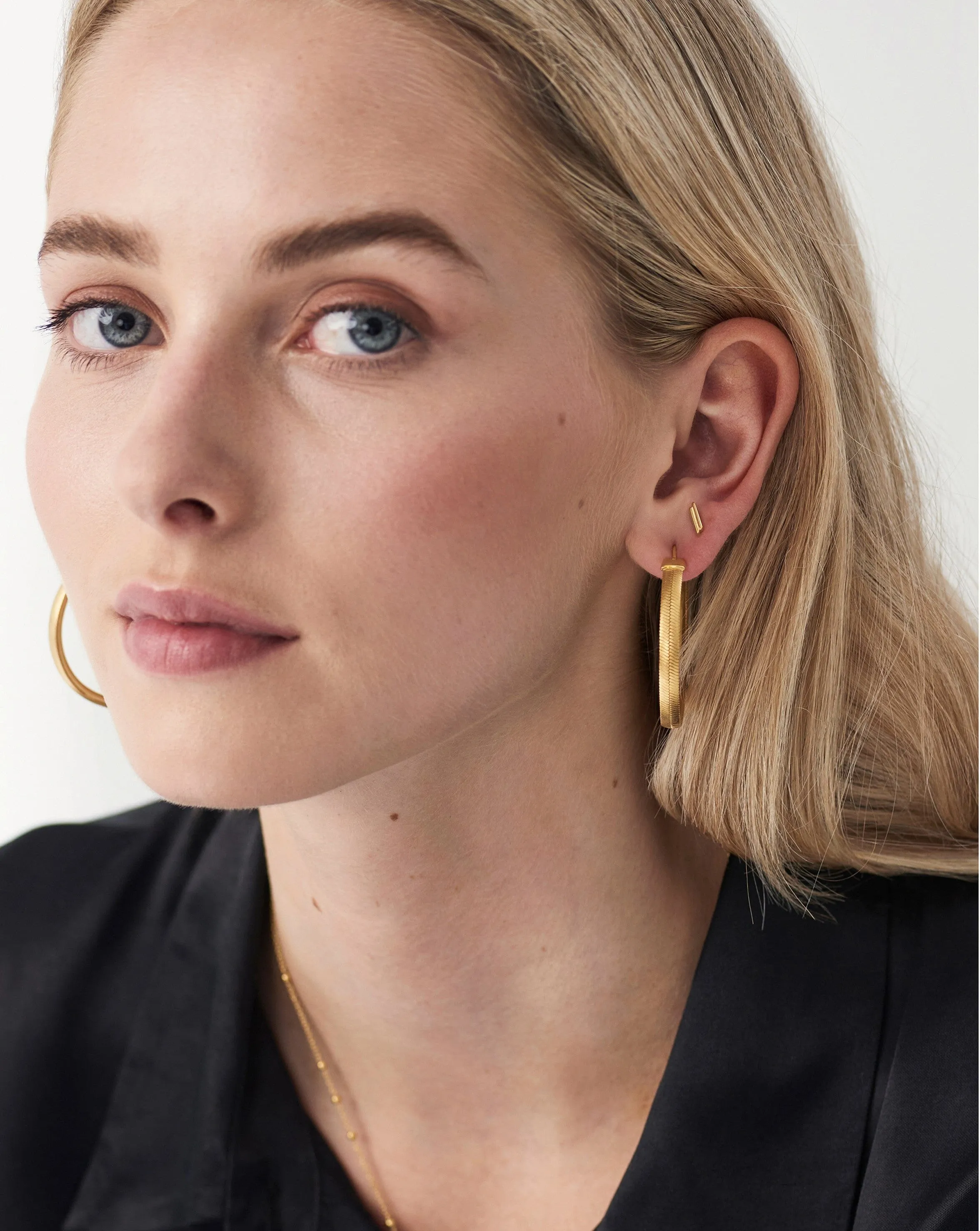 Double Bar Stud Earrings