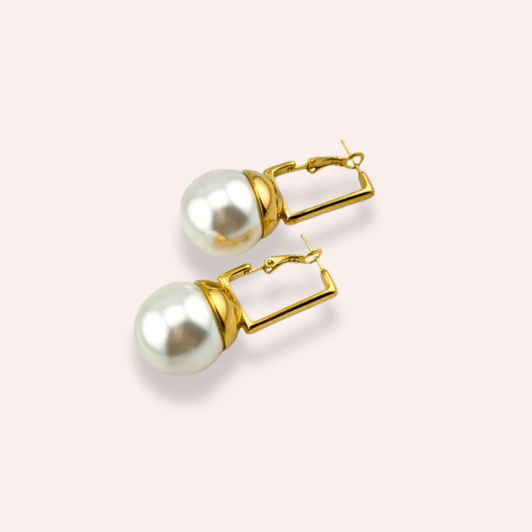 Juna Pearl earrings