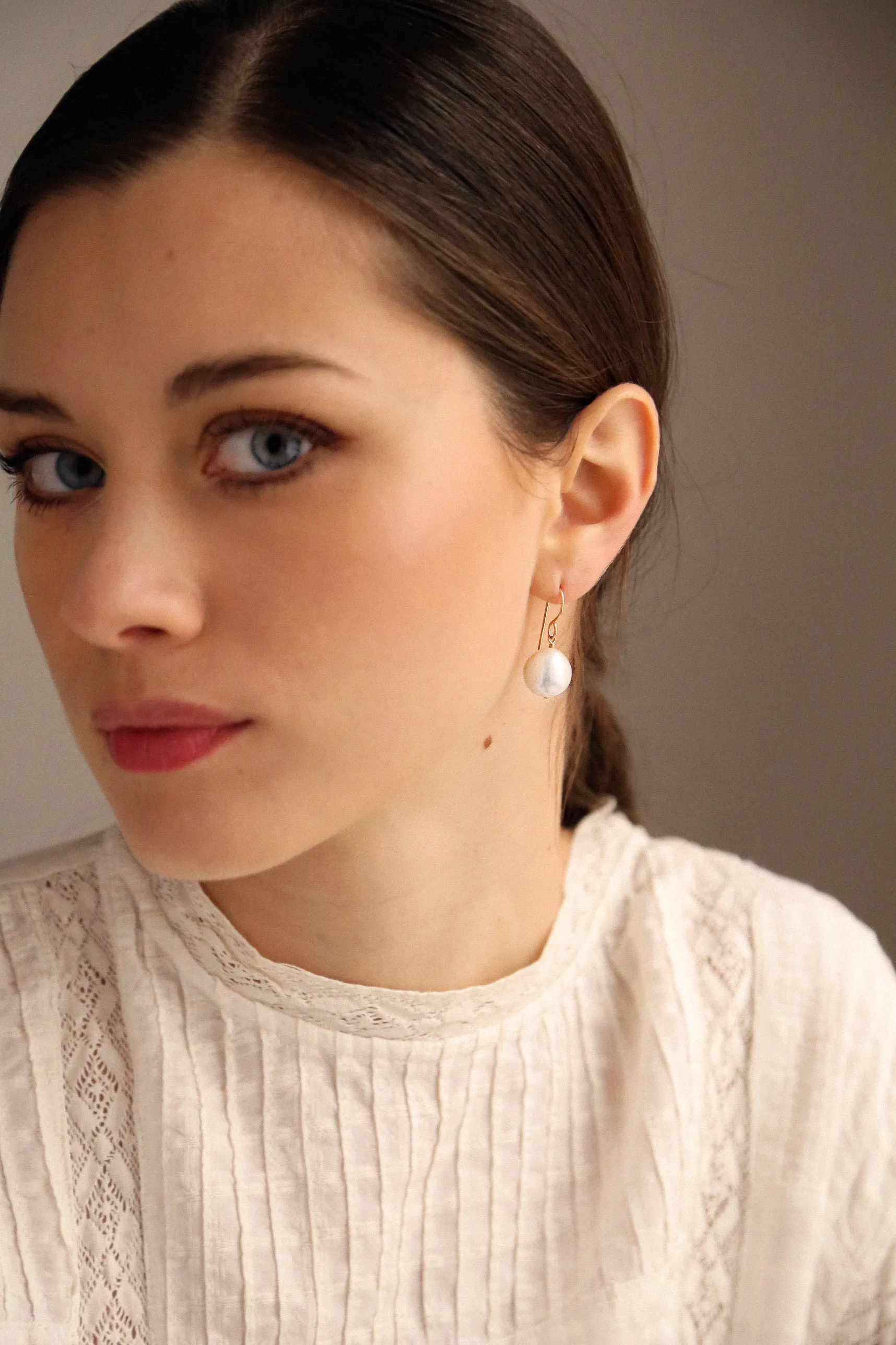 Olivia Pearl Earrings