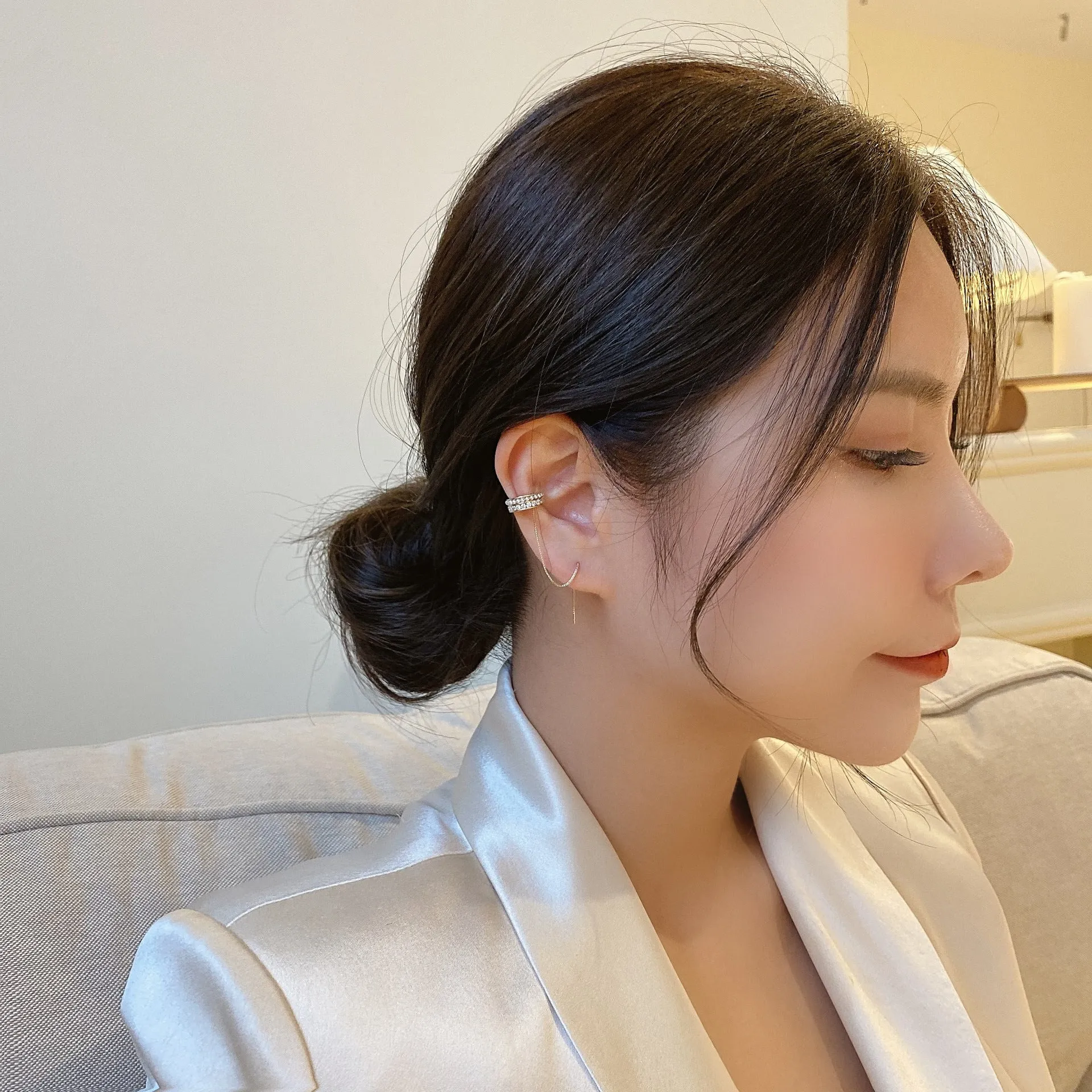 Pearl Ear Cuff Stud Earrings One-piece Cold Wind High-quality Ear Bone Ring