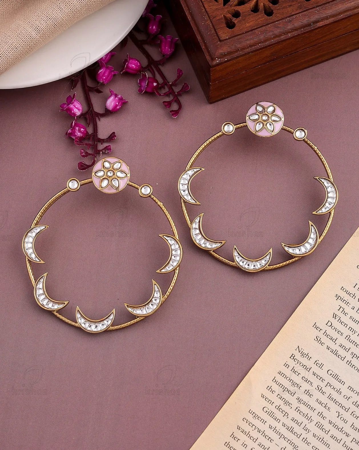 Raina Kundan Stud Earrings - RANG