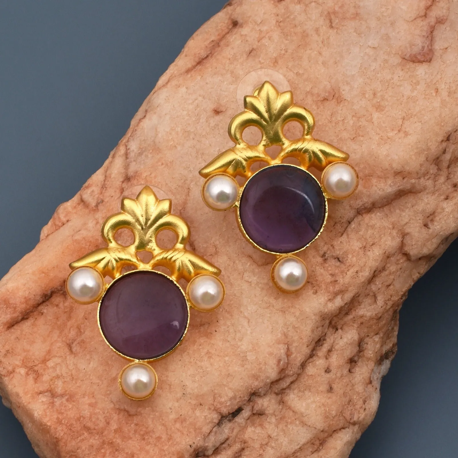 Raya Matte Gold Studs