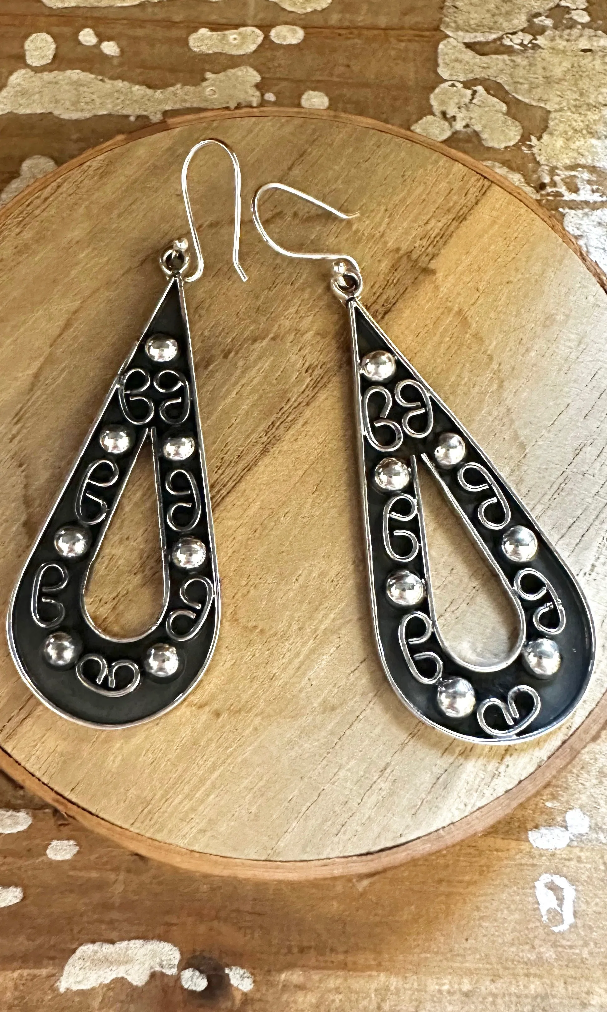 SILVER DROPS Mexican Sterling Silver Earrings