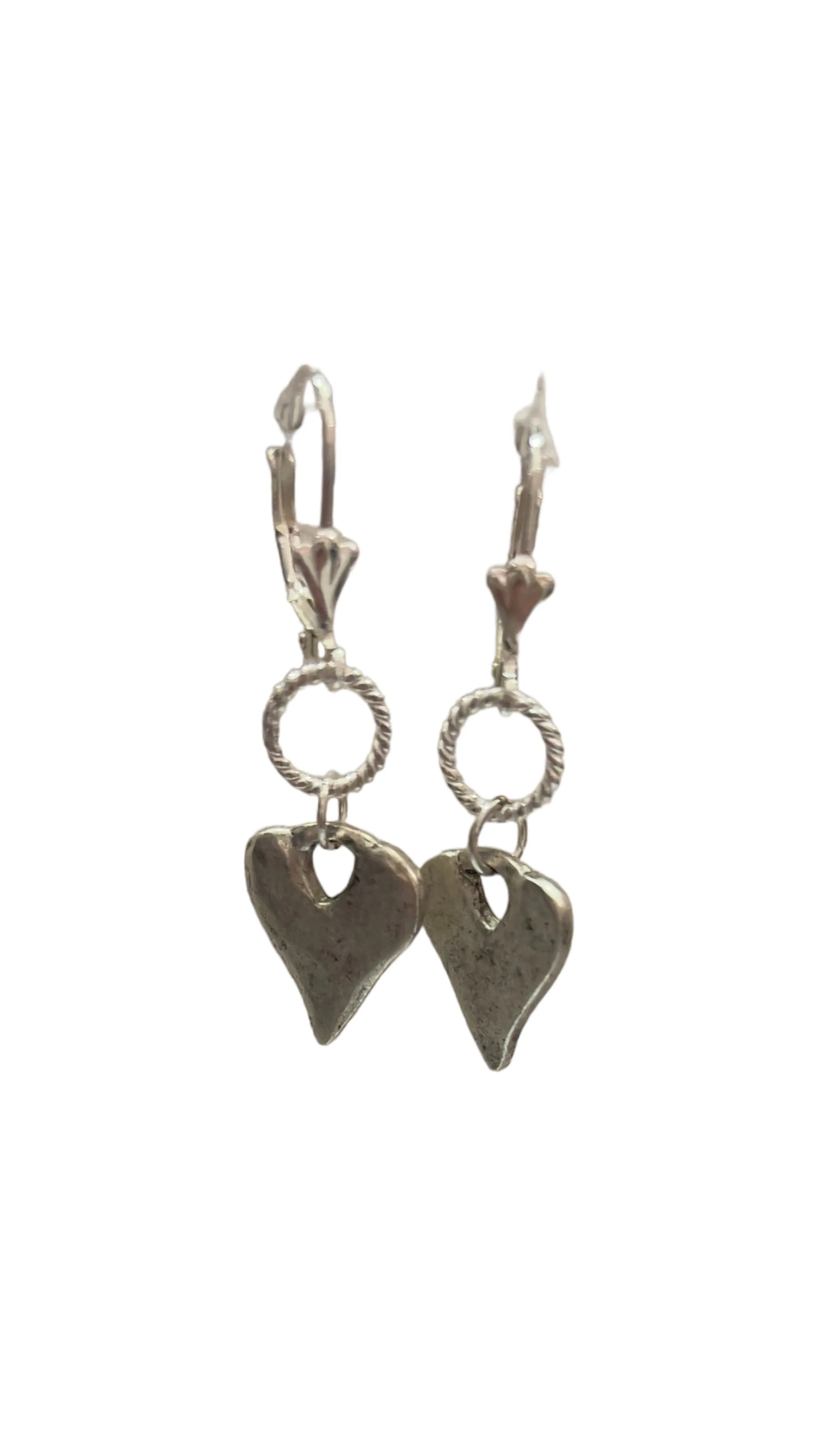 SILVER HEART CIRCLE EARRINGS