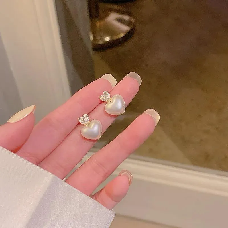 Tiny Heart Earrings