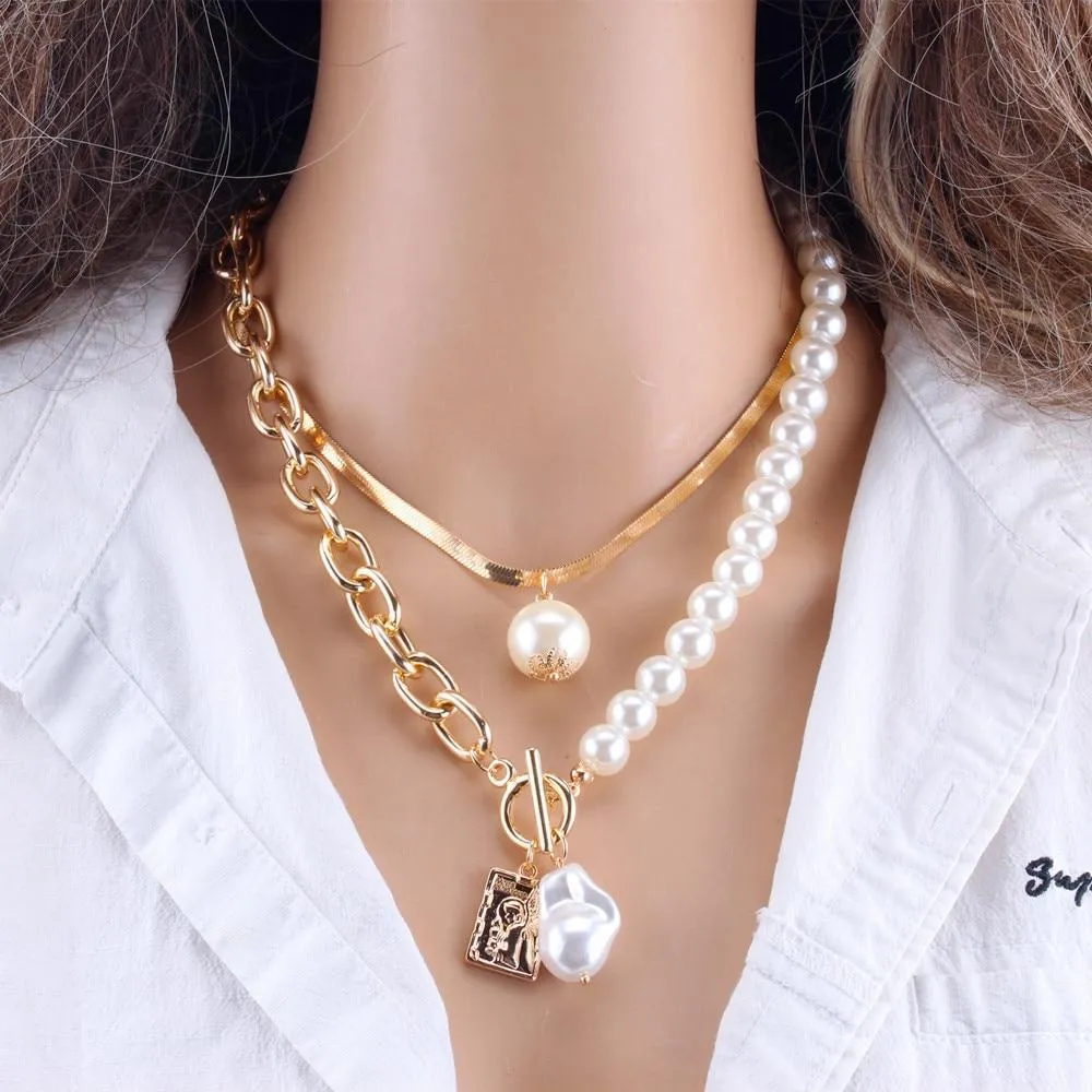 Women Retro Geometric Baroque Pearl Pendant Necklaces